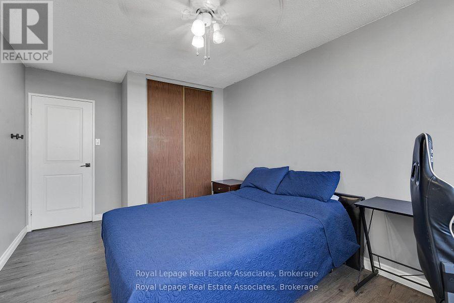 1204 - 215 Glenridge Avenue, St. Catharines, ON - Indoor Photo Showing Bedroom