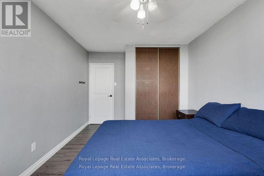 1204 - 215 Glenridge Avenue, St. Catharines, ON - Indoor Photo Showing Bedroom