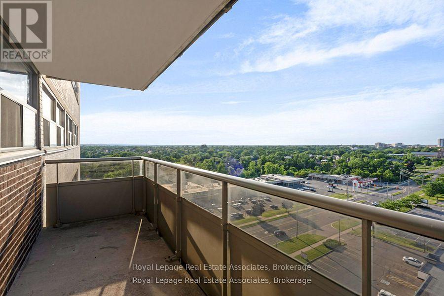 1204 - 215 Glenridge Avenue, St. Catharines, ON - Outdoor With View With Exterior