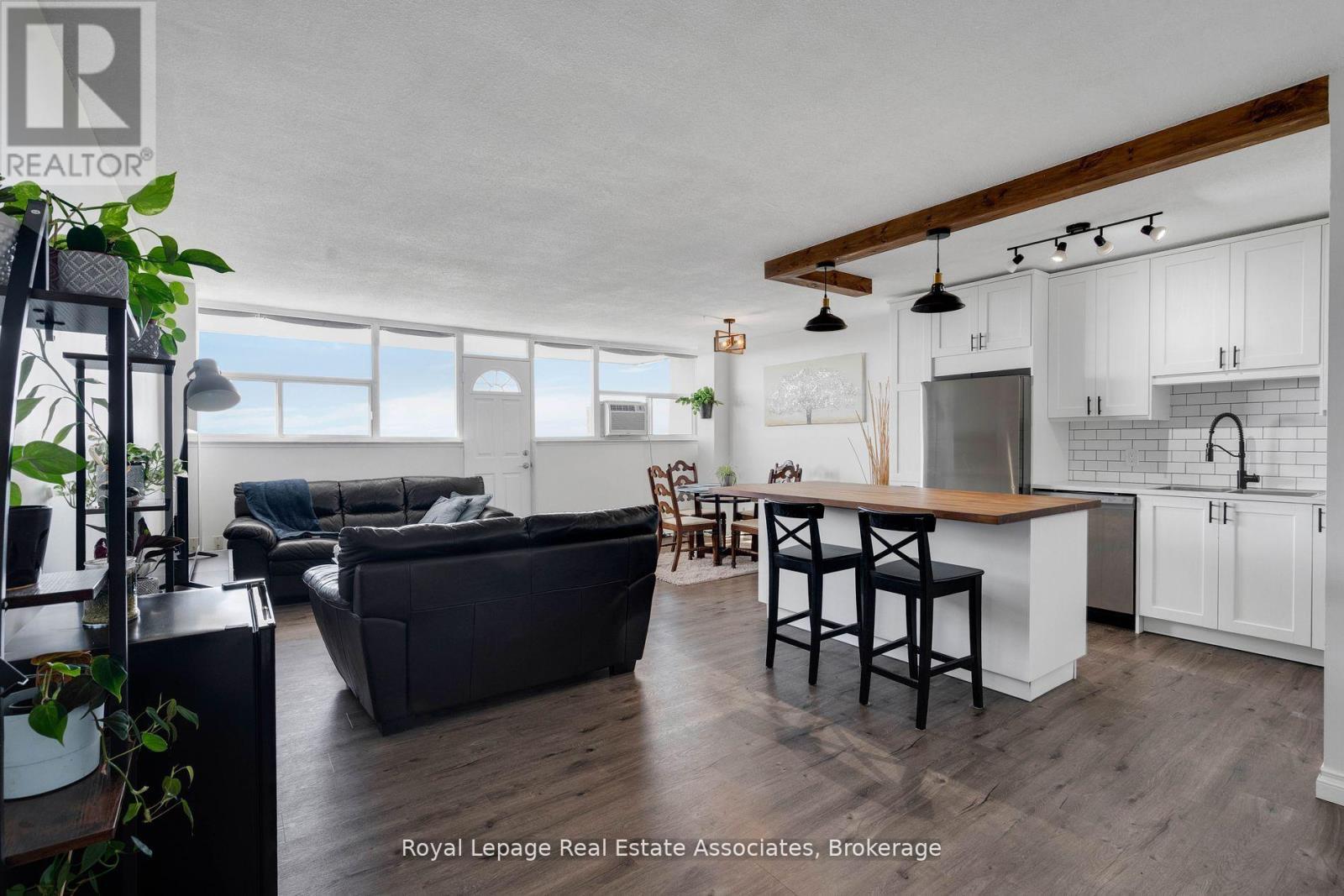 1204 - 215 Glenridge Avenue, St. Catharines, ON - Indoor Photo Showing Other Room