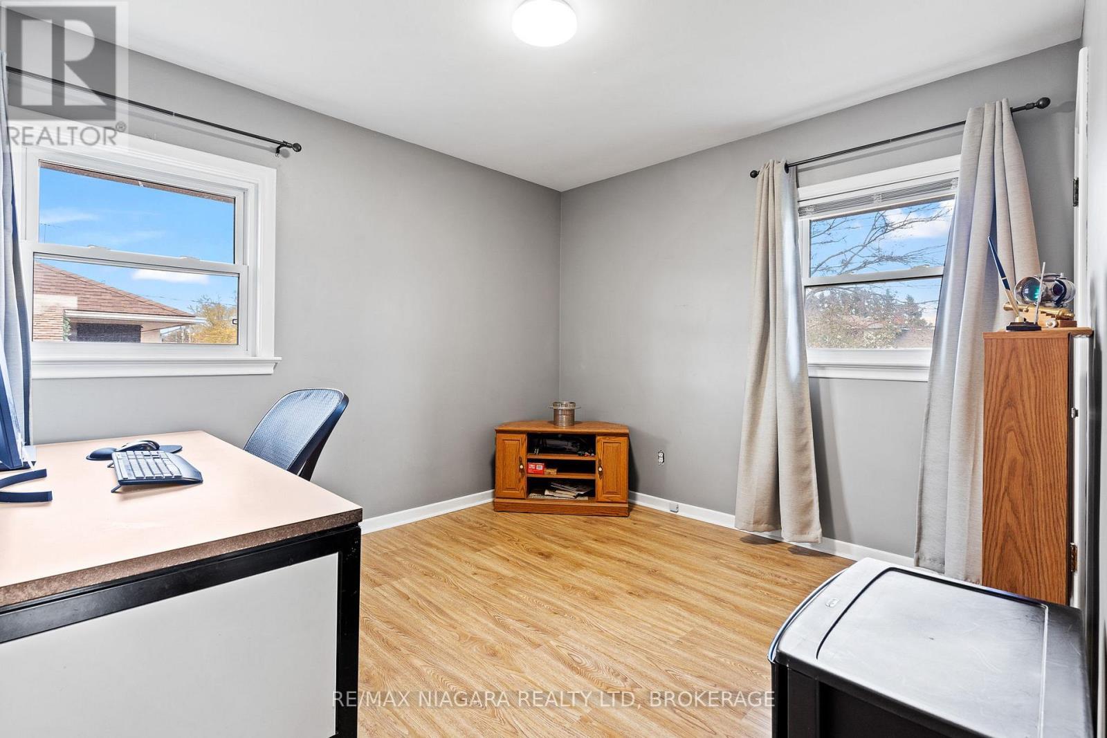 7 South Crescent, Port Colborne (Sugarloaf), ON - Indoor