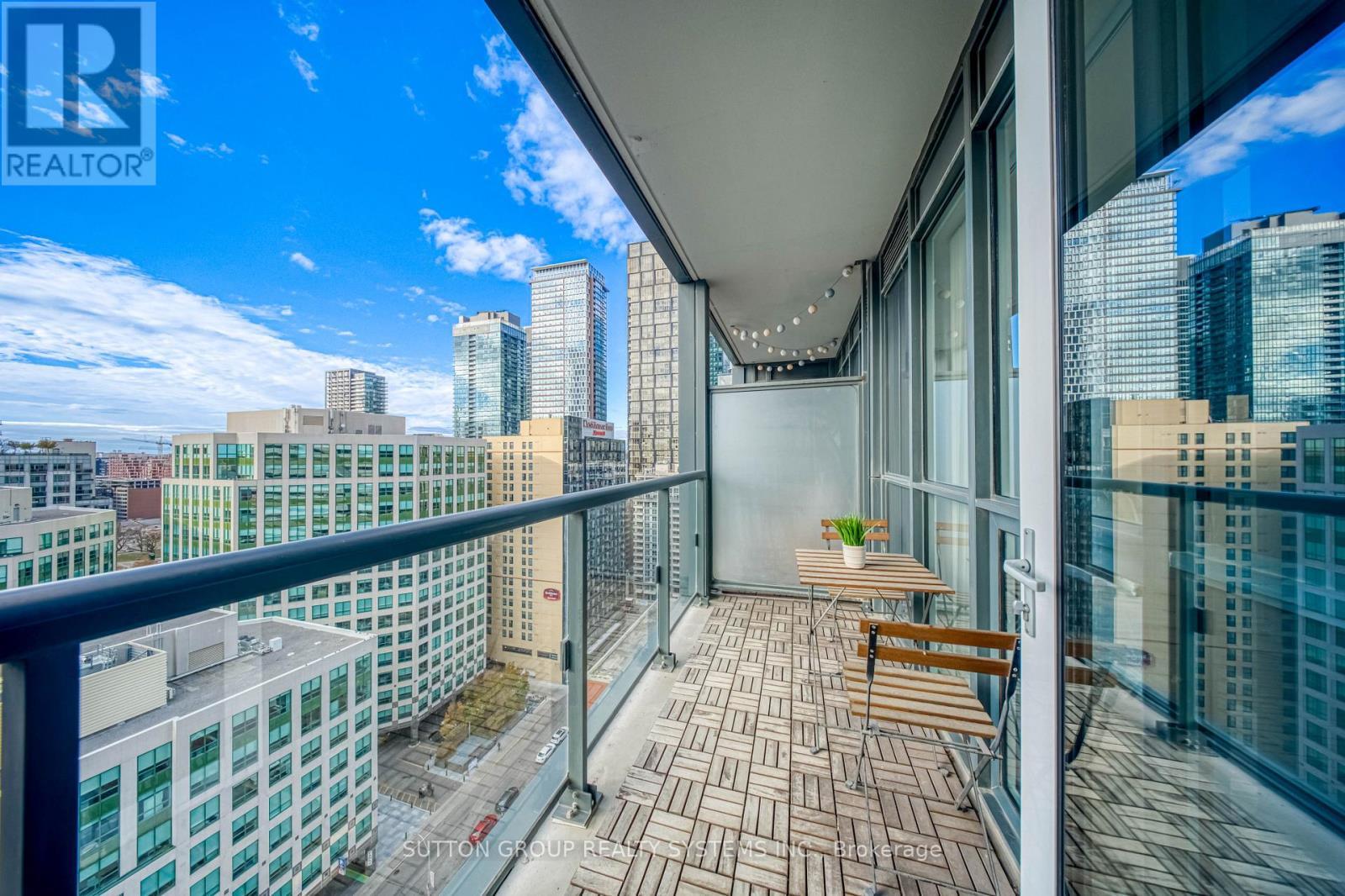 1912 - 300 Front Street W, Toronto, ON - Outdoor