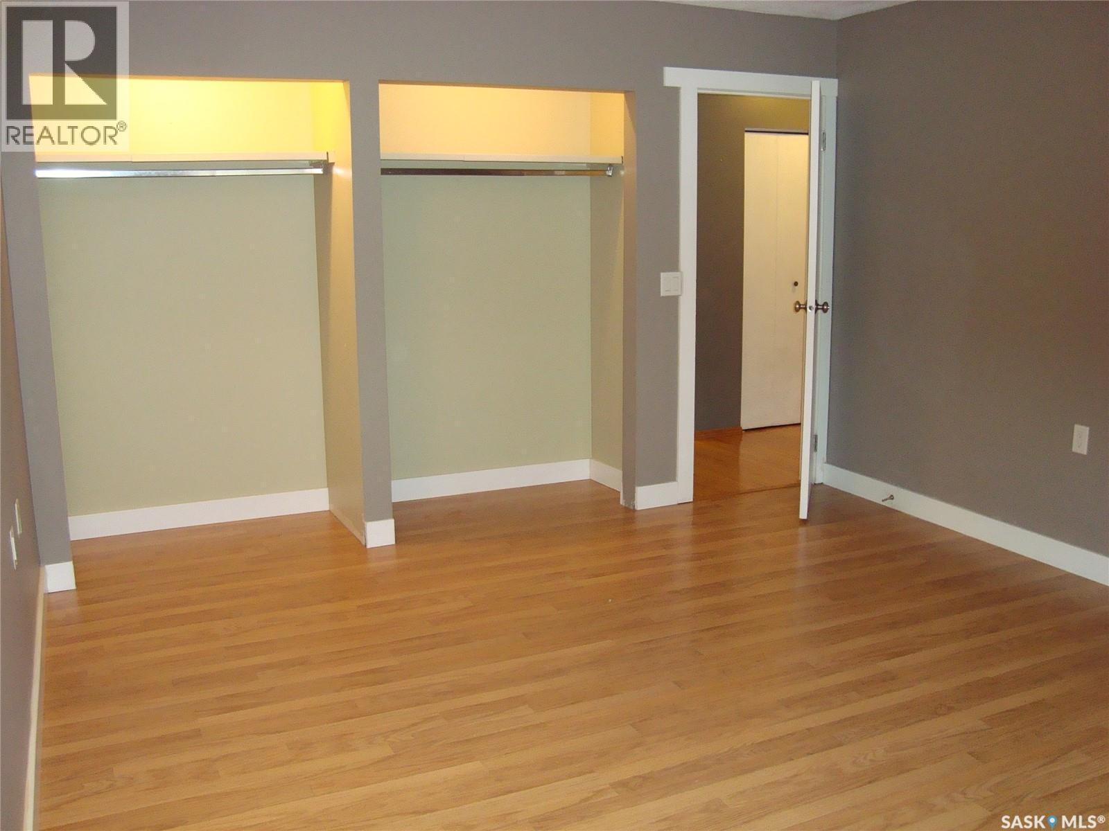 105 4Th Avenue W, Kyle, SK - Indoor Photo Showing Other Room