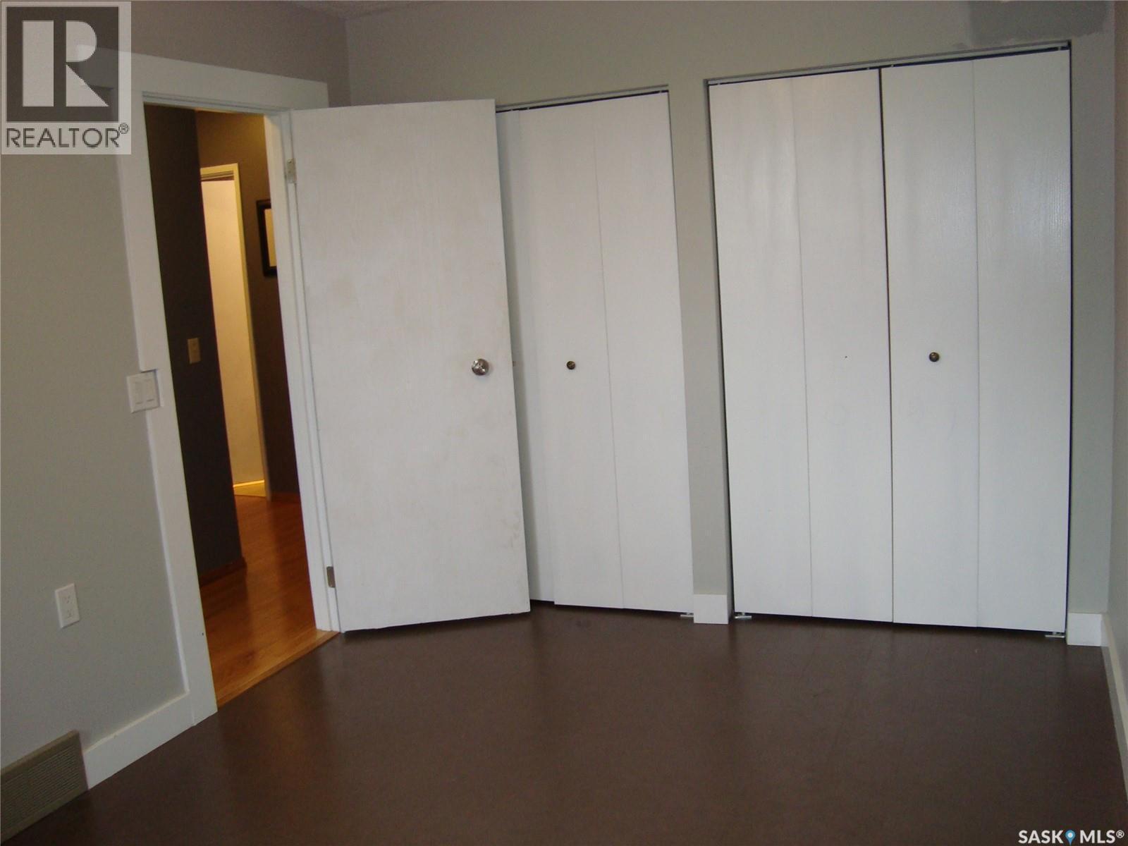 105 4Th Avenue W, Kyle, SK - Indoor Photo Showing Other Room