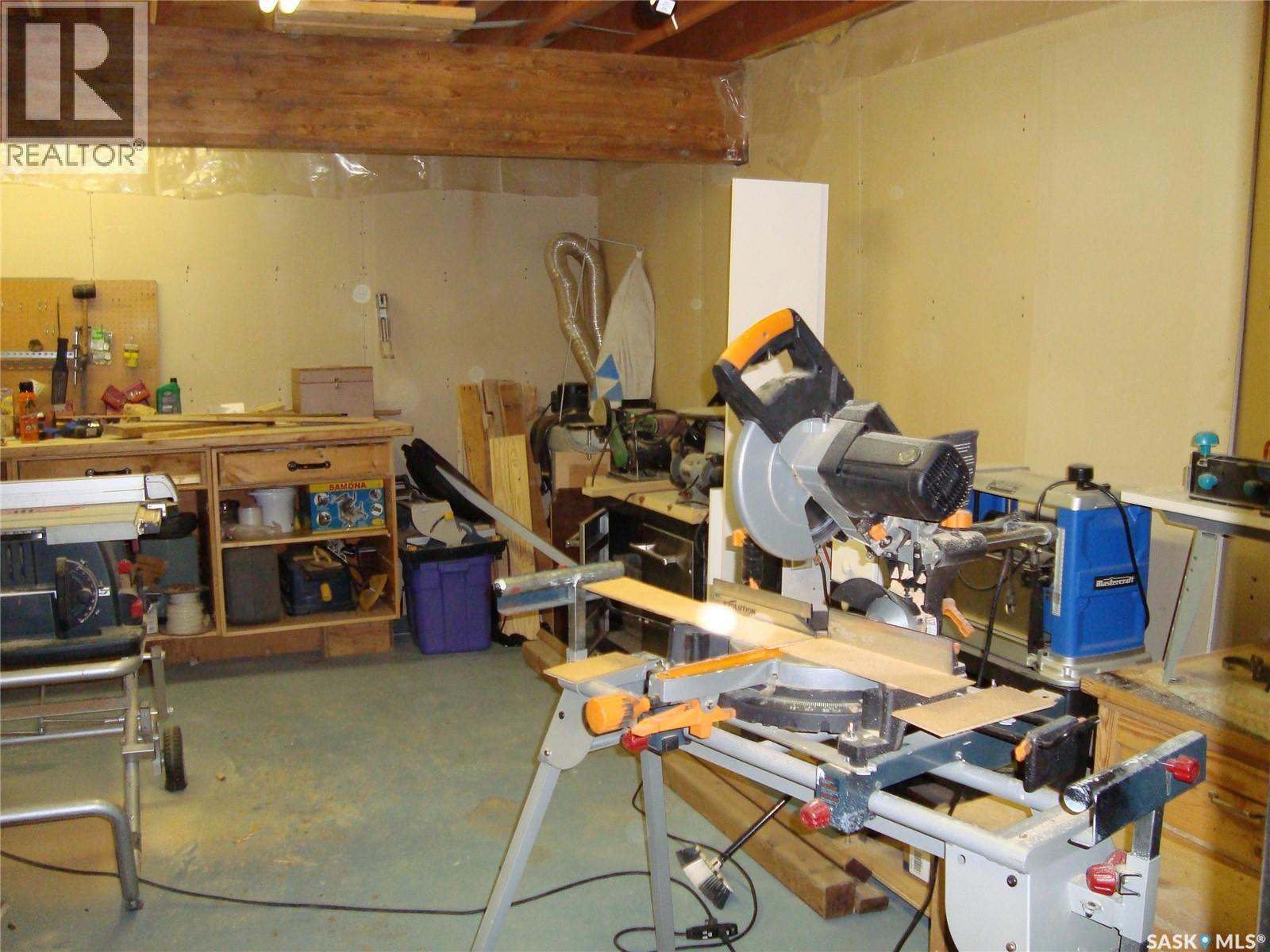 105 4Th Avenue W, Kyle, SK - Indoor Photo Showing Basement