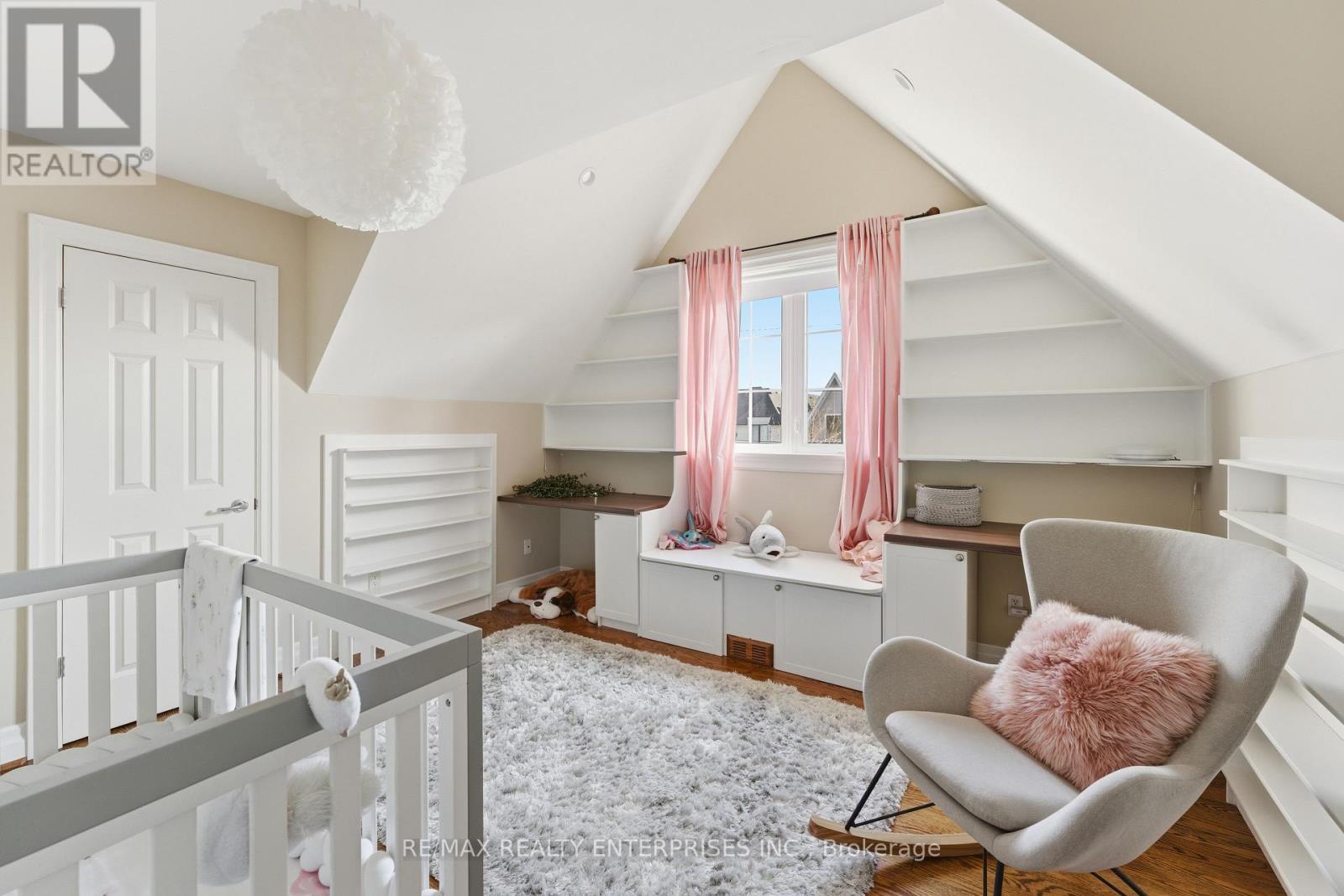 93 Cumberland Drive, Mississauga, ON - Indoor Photo Showing Other Room