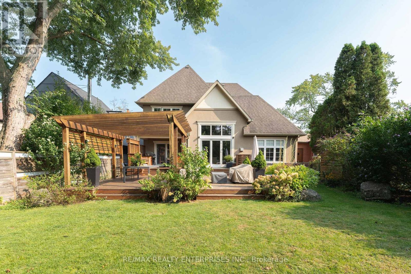 93 Cumberland Drive, Mississauga, ON - Outdoor With Deck Patio Veranda