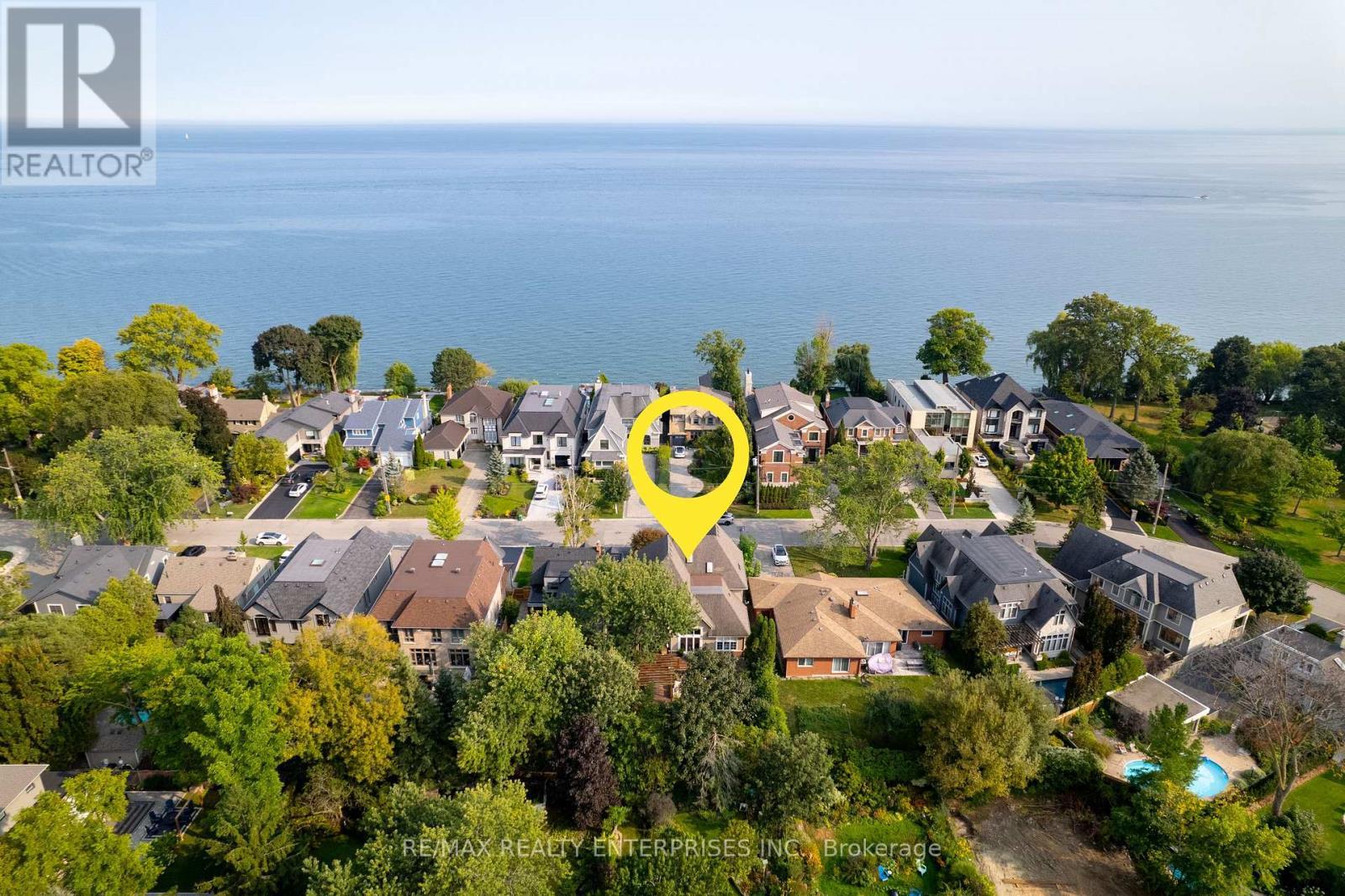 93 Cumberland Drive, Mississauga, ON - Outdoor With Body Of Water With View