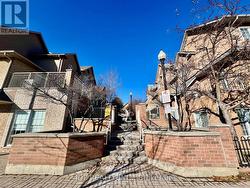 26 - 10 COX BOULEVARD Markham, ON L3R 4G2