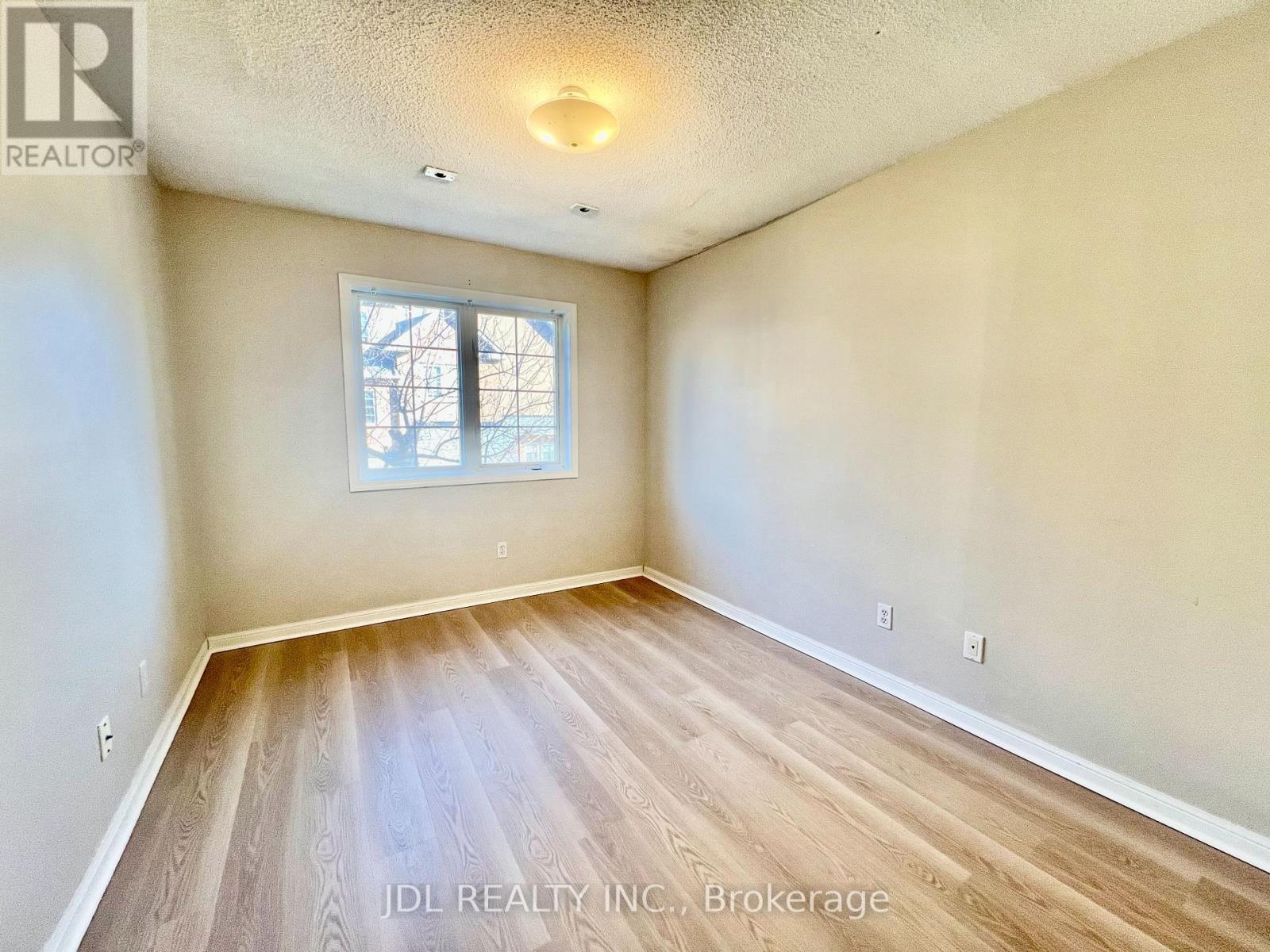 Large Second Bedroom on the 2nd Floor - 26 - 10 Cox Boulevard, Markham, ON - Indoor Photo Showing Other Room