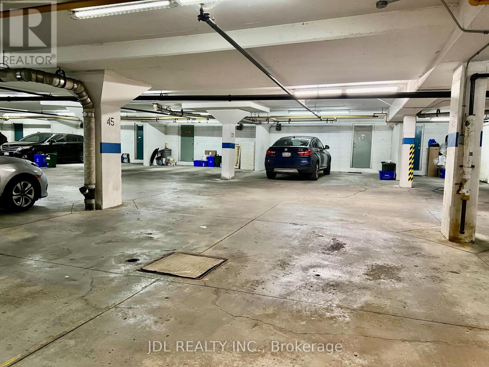 Two Parking Spaces Underground - 26 - 10 Cox Boulevard, Markham, ON - Indoor Photo Showing Garage