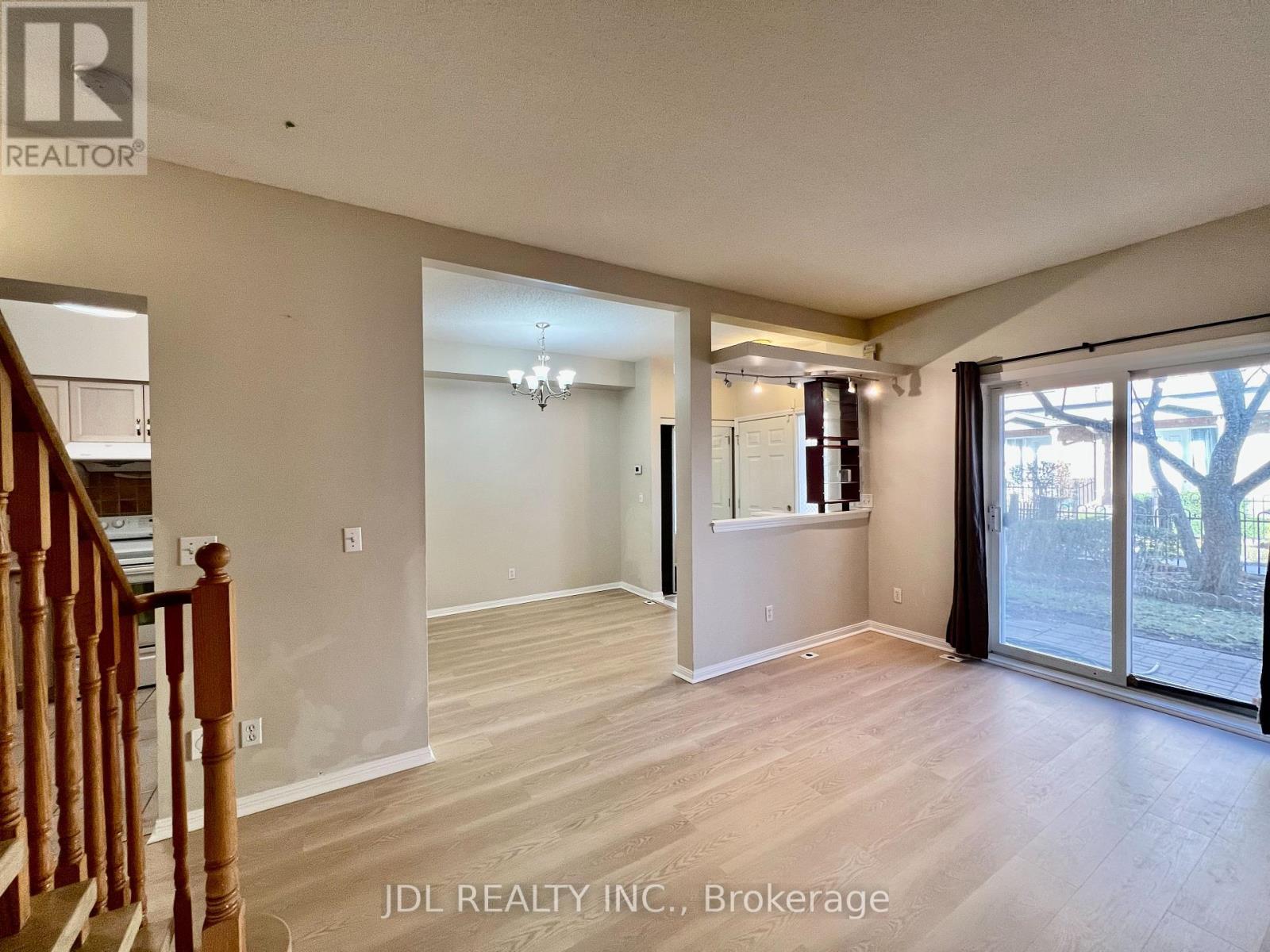 Open Layout - 26 - 10 Cox Boulevard, Markham, ON - Indoor Photo Showing Other Room