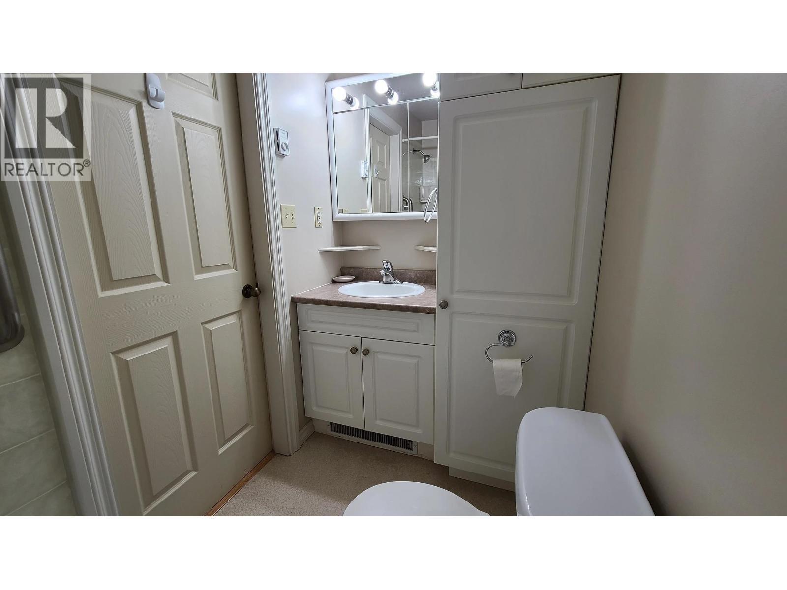 9802-9814 Freddette Avenue, Hudsons Hope, BC