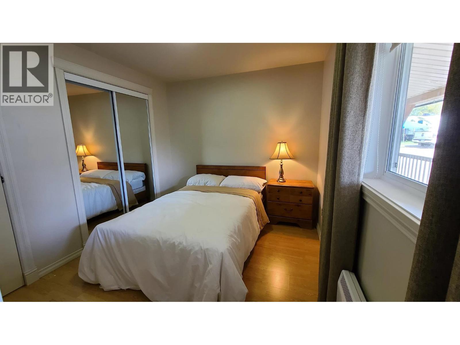 9802-9814 Freddette Avenue, Hudsons Hope, BC