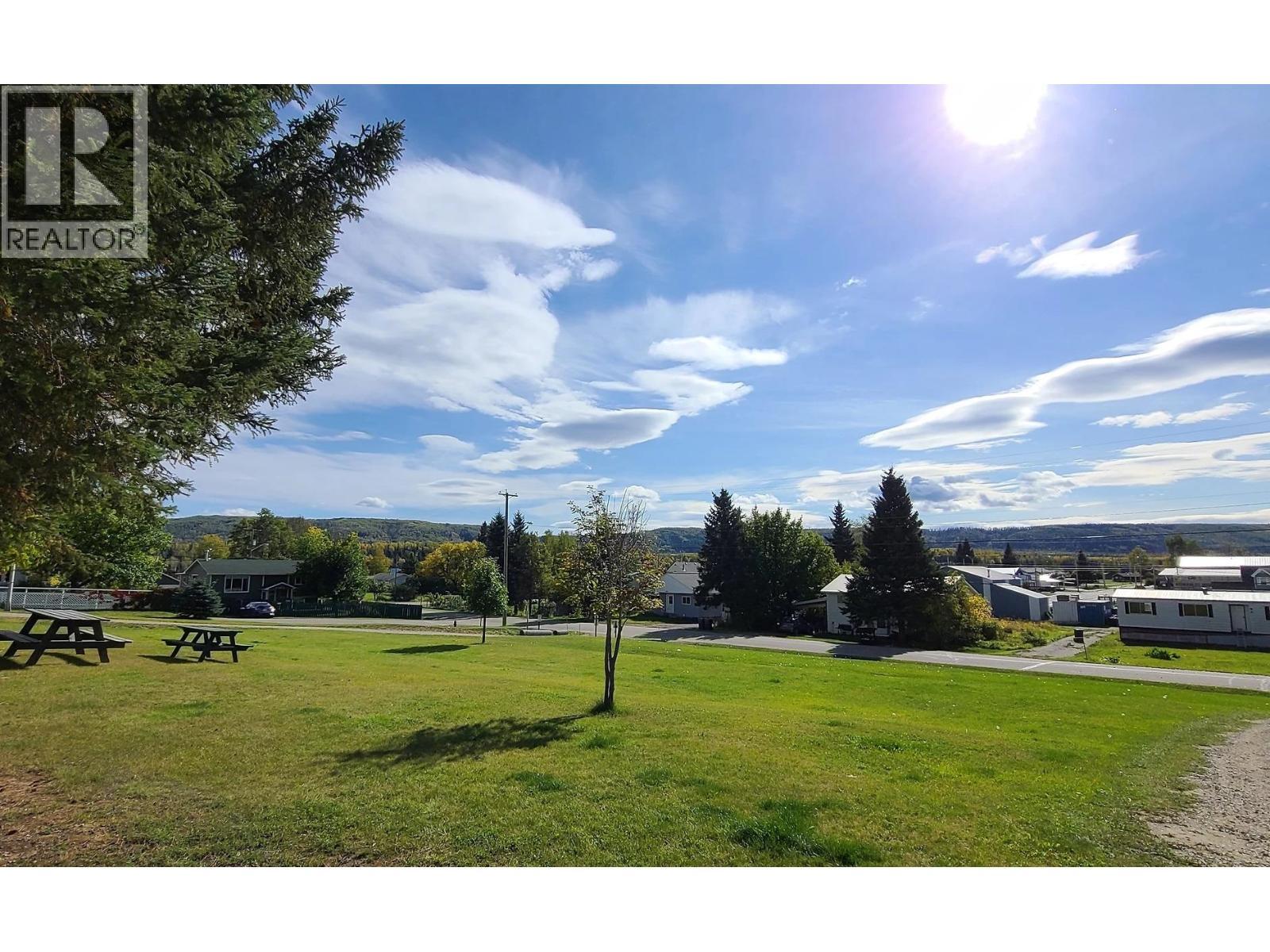 9802-9814 Freddette Avenue, Hudsons Hope, BC