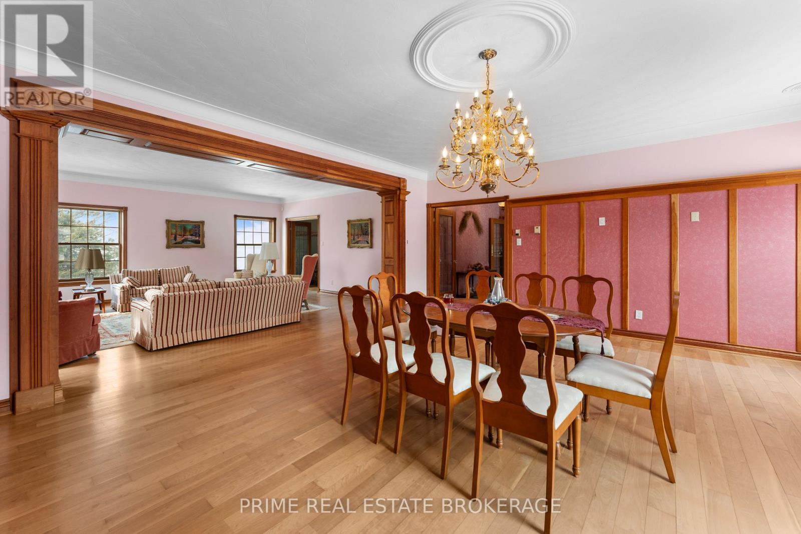 72797 Ravine Drive, Bluewater (Zurich), ON - Indoor Photo Showing Dining Room