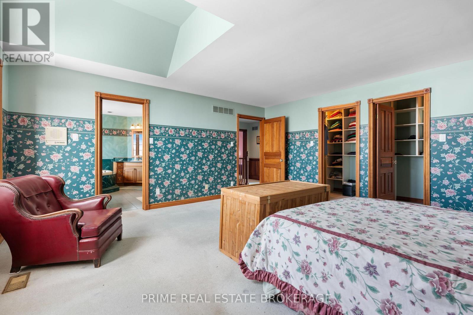 72797 Ravine Drive, Bluewater (Zurich), ON - Indoor Photo Showing Bedroom