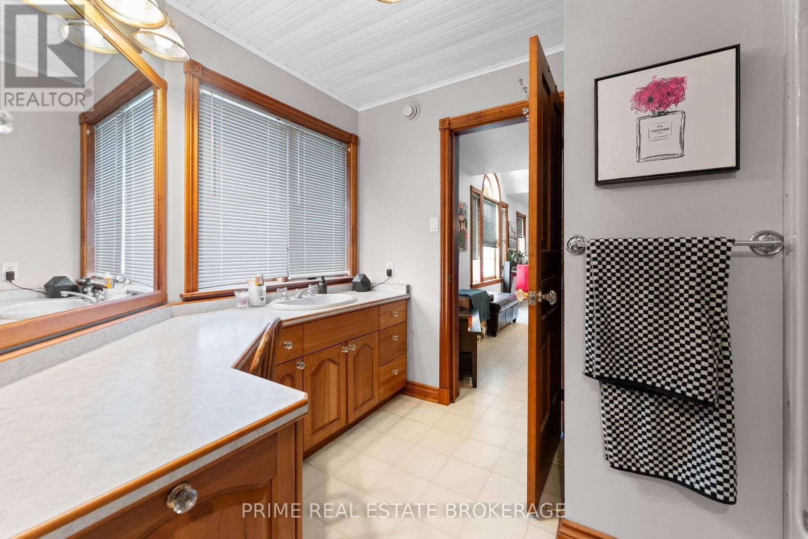 72797 Ravine Drive, Bluewater (Zurich), ON - Indoor