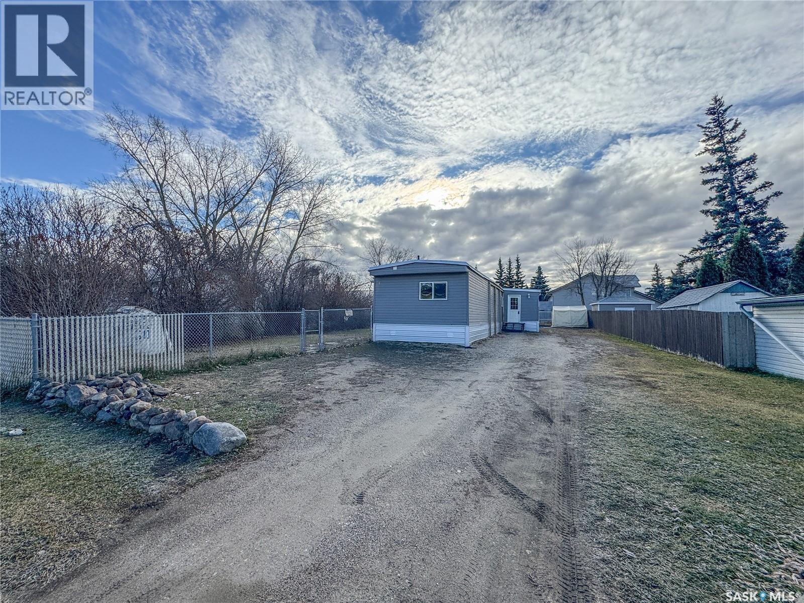 26 Empress Avenue E, Qu'Appelle, SK