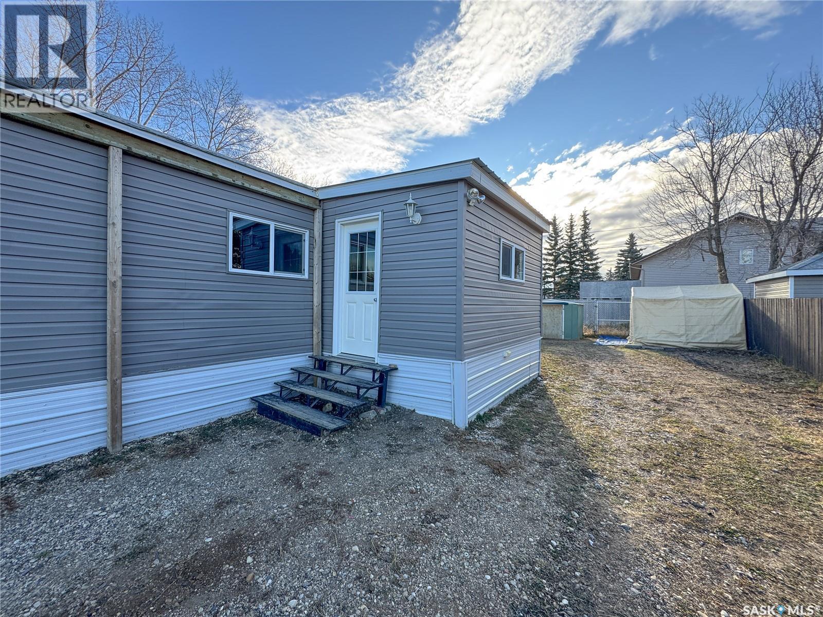 26 Empress Avenue E, Qu'Appelle, SK