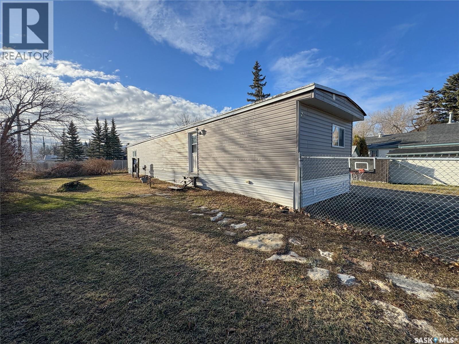 26 Empress Avenue E, Qu'Appelle, SK