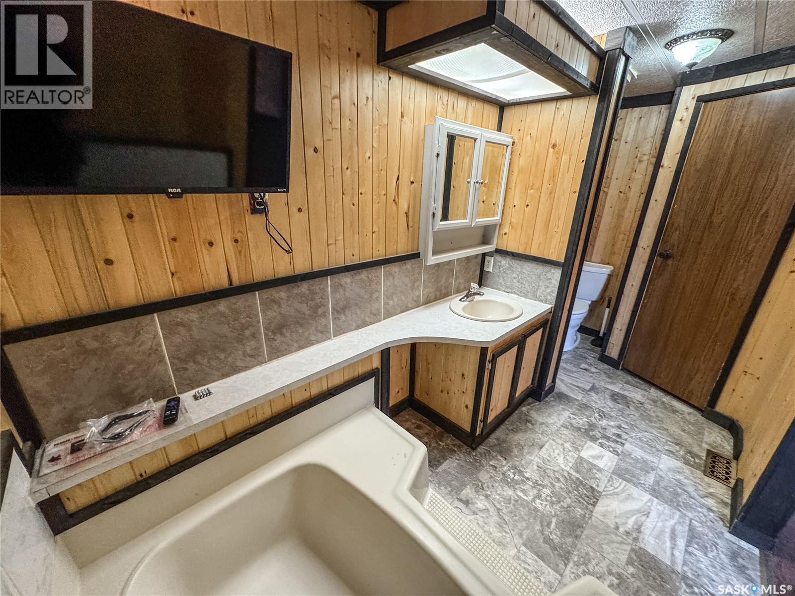 26 Empress Avenue E, Qu'Appelle, SK