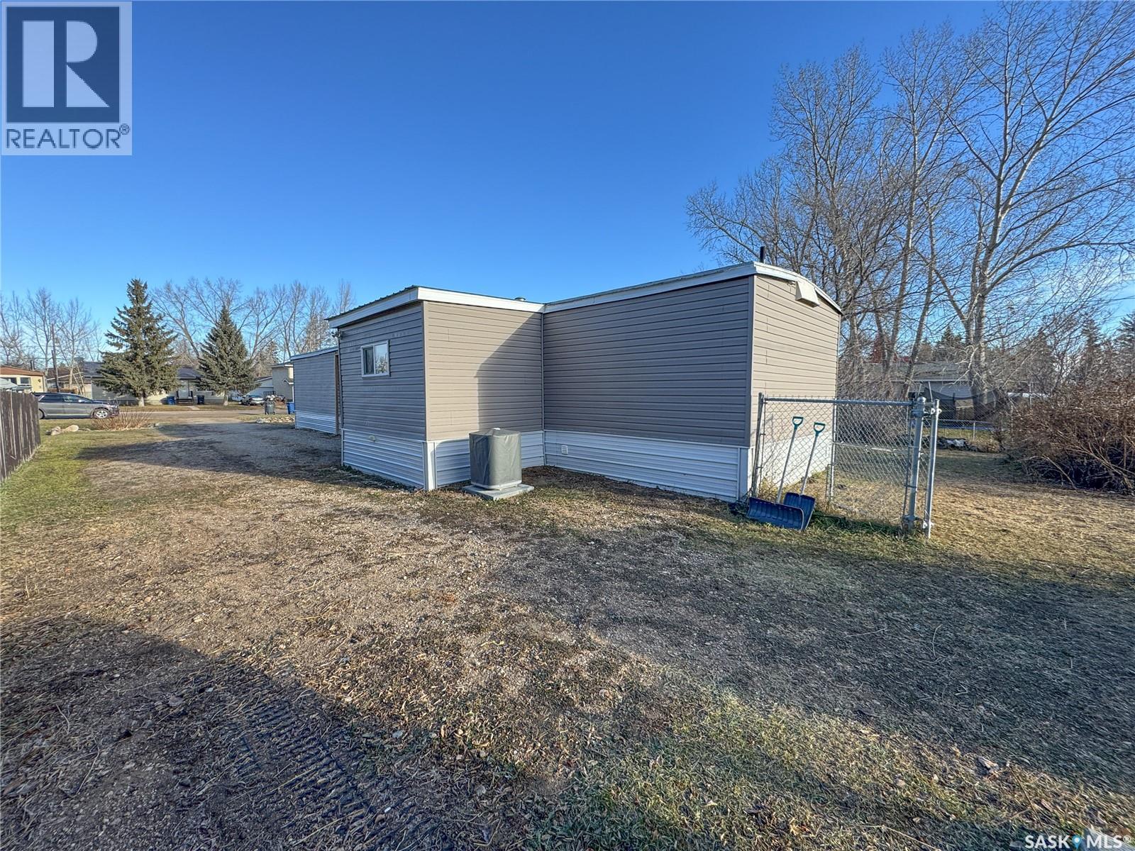 26 Empress Avenue E, Qu'Appelle, SK