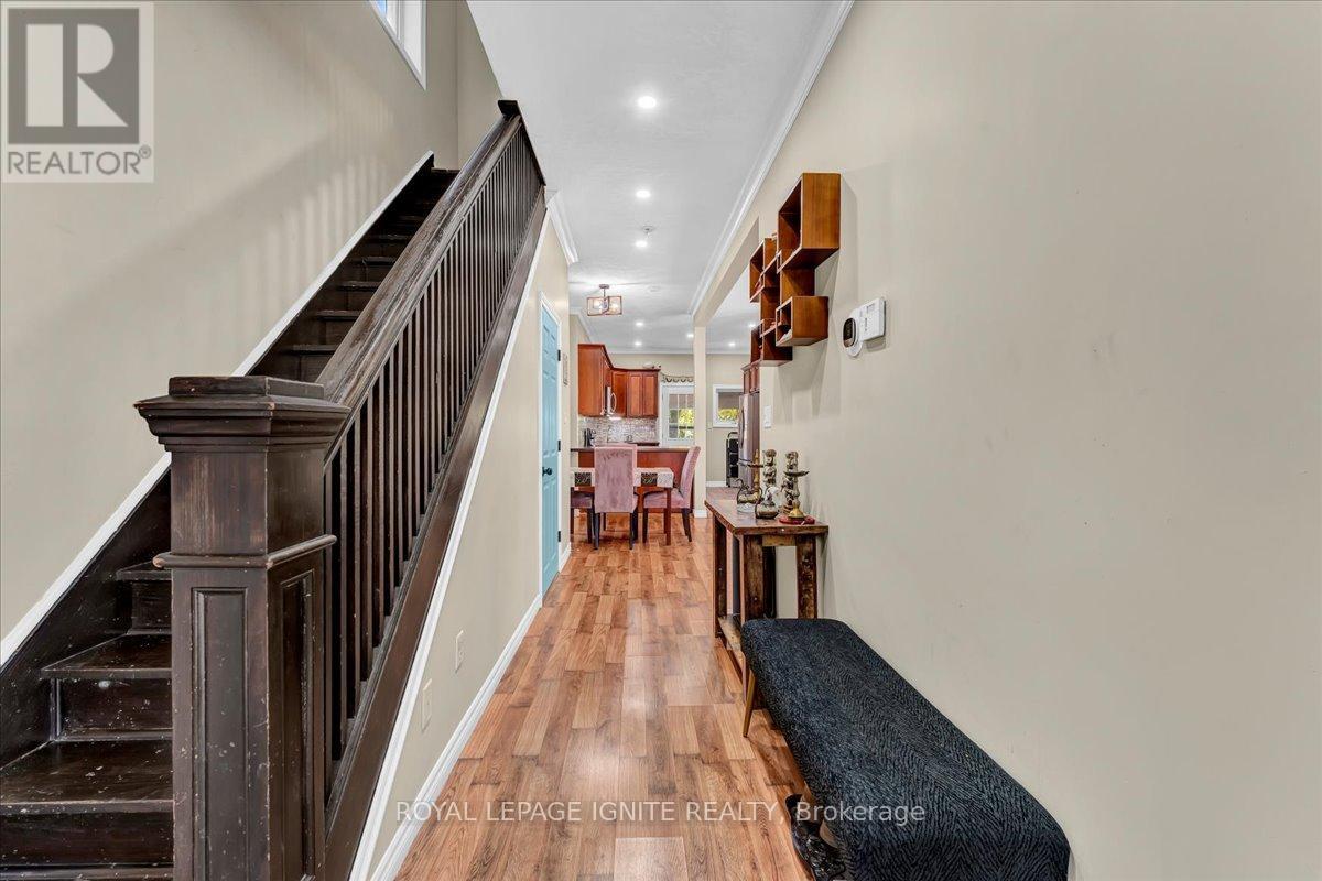 80 Albany Avenue, Hamilton, ON - Indoor Photo Showing Other Room