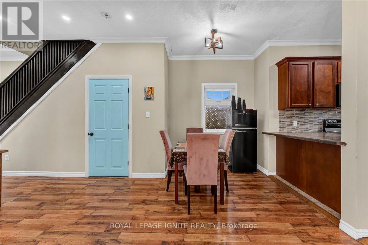 80 Albany Avenue, Hamilton, ON - Indoor