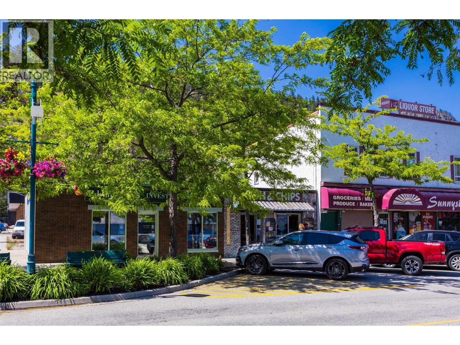 5860 Beach Avenue, Peachland, BC