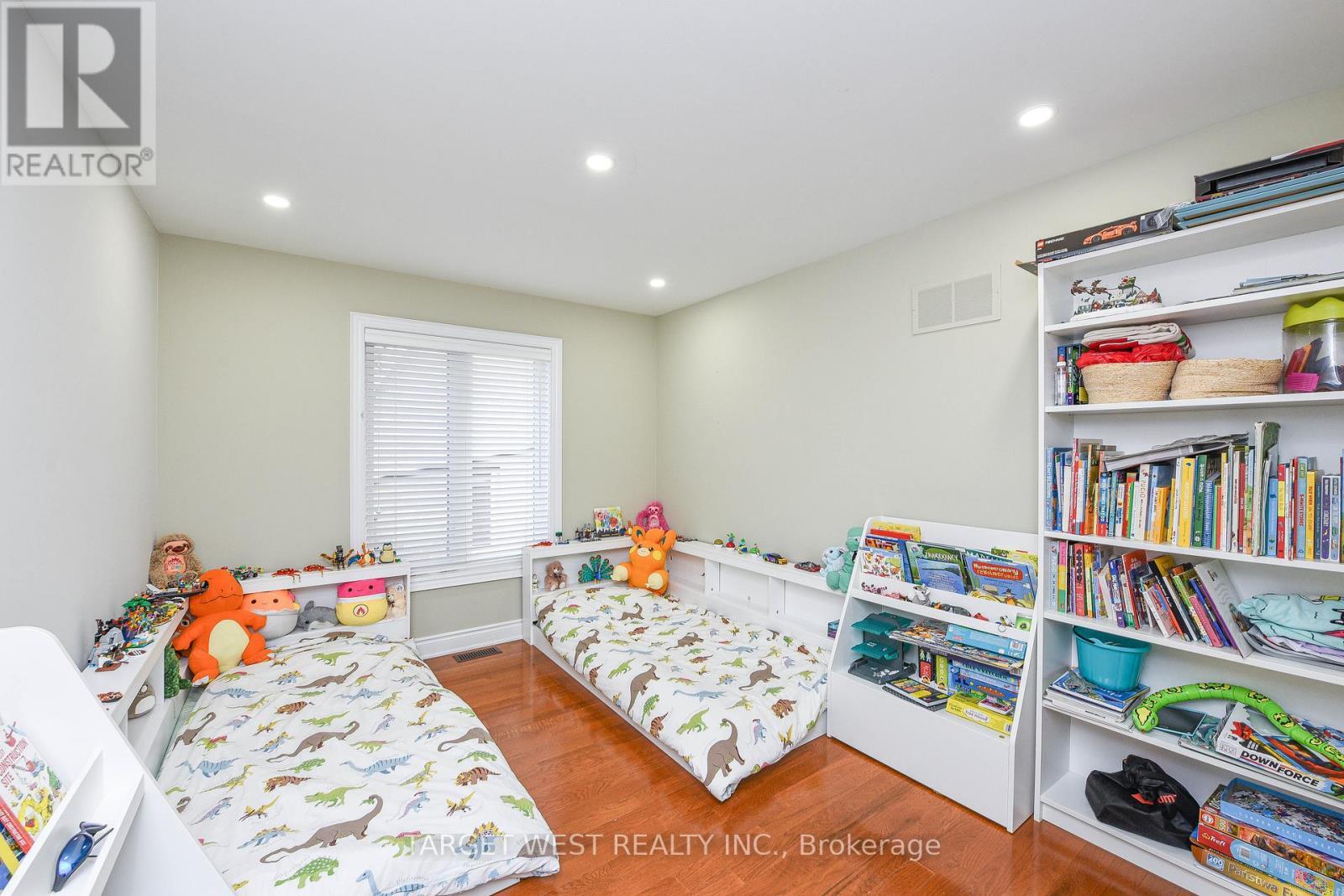 87 Park Street W, Mississauga, ON - Indoor