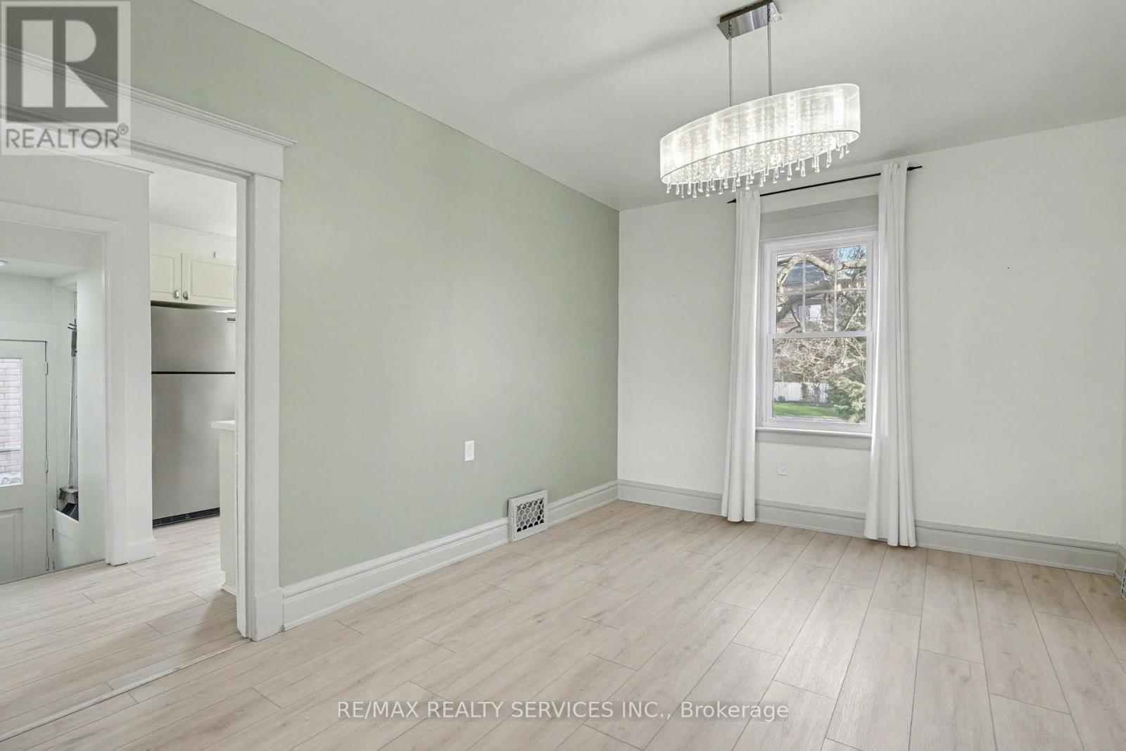 39 Fielden Avenue, Port Colborne, ON - Indoor Photo Showing Other Room