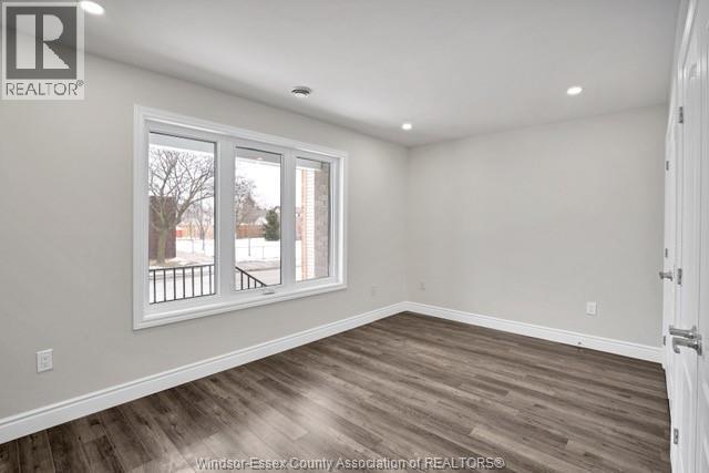 651-655 Stanley Unit# 1-4, Windsor, ON - Indoor Photo Showing Other Room