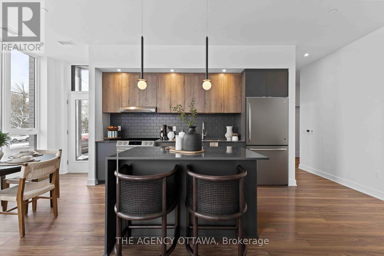 107 - 3071 Riverside Drive, Ottawa, ON - Indoor