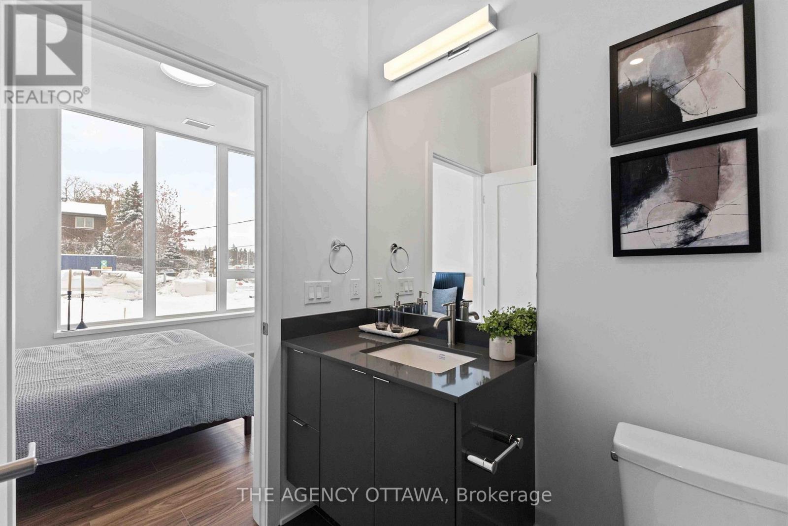 107 - 3071 Riverside Drive, Ottawa, ON - Indoor Photo Showing Bathroom