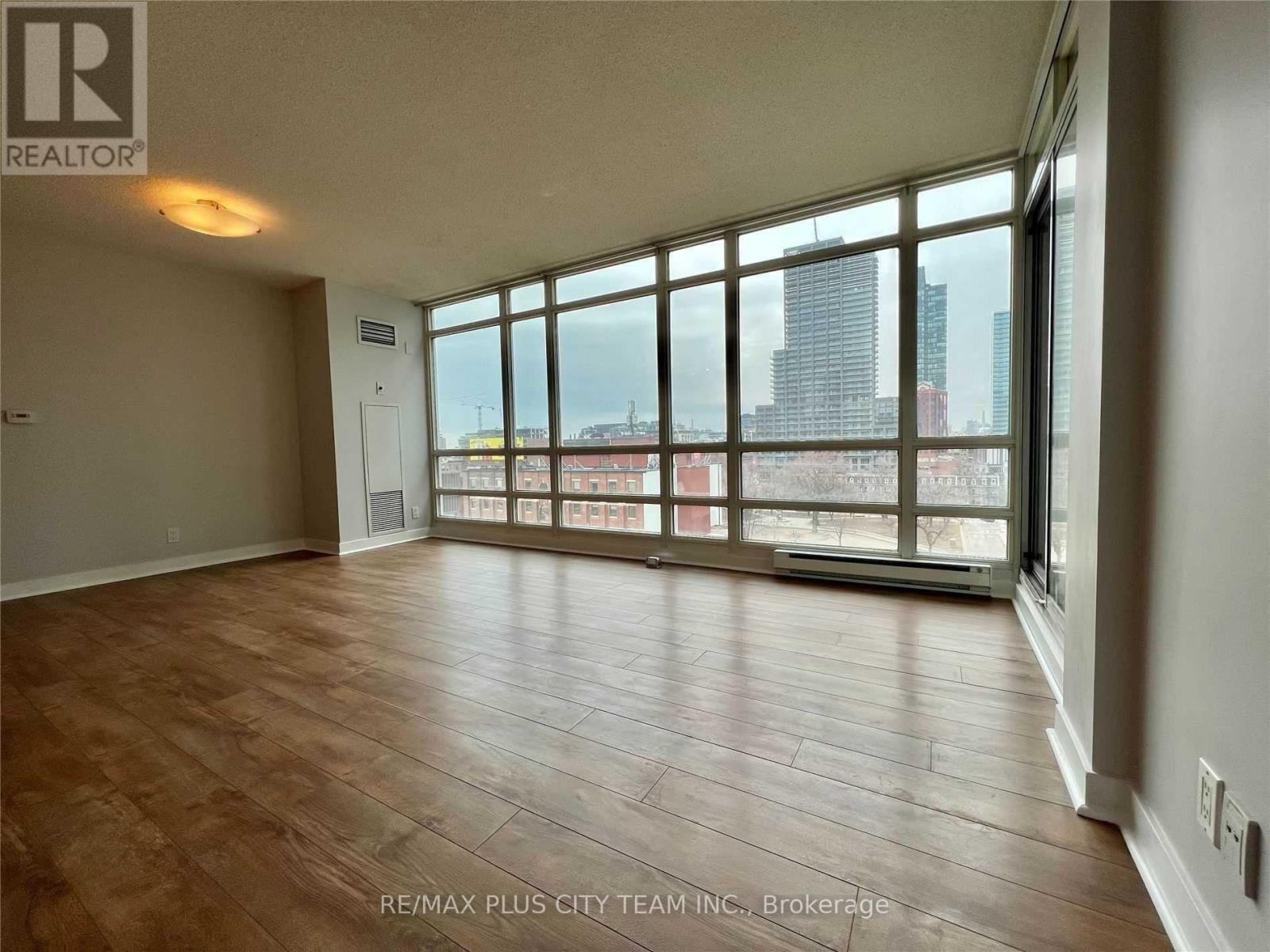 1103 - 381 Front Street W, Toronto, ON - Indoor Photo Showing Other Room