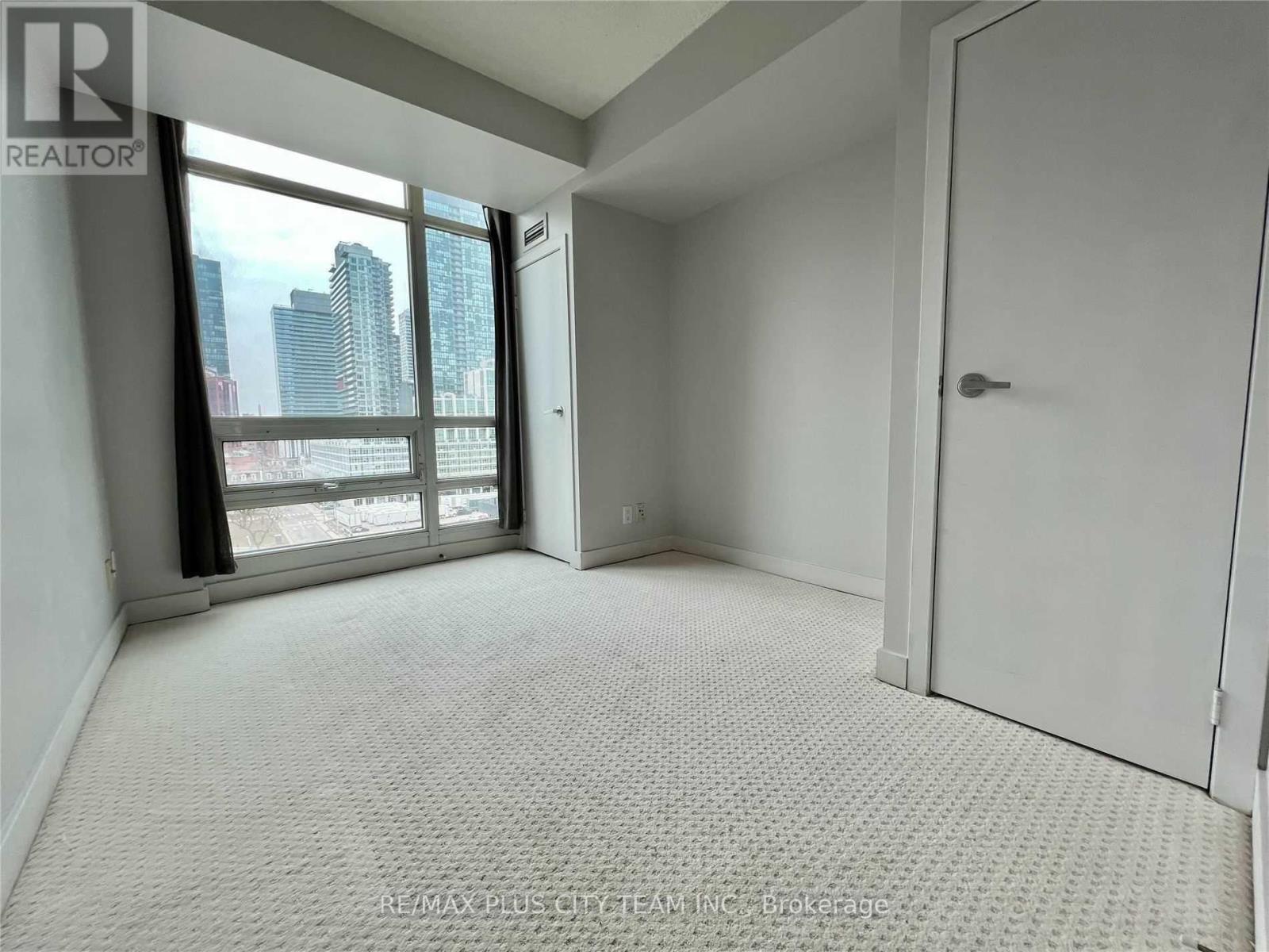 1103 - 381 Front Street W, Toronto, ON - Indoor Photo Showing Other Room