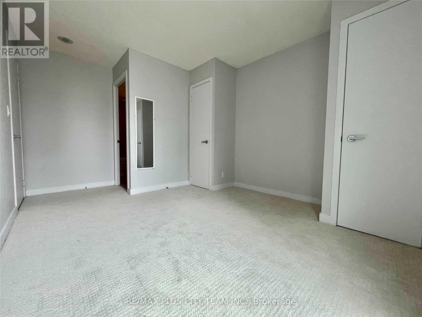 1103 - 381 Front Street W, Toronto, ON - Indoor Photo Showing Other Room