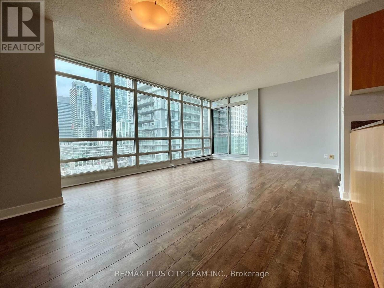 1103 - 381 Front Street W, Toronto, ON - Indoor Photo Showing Other Room