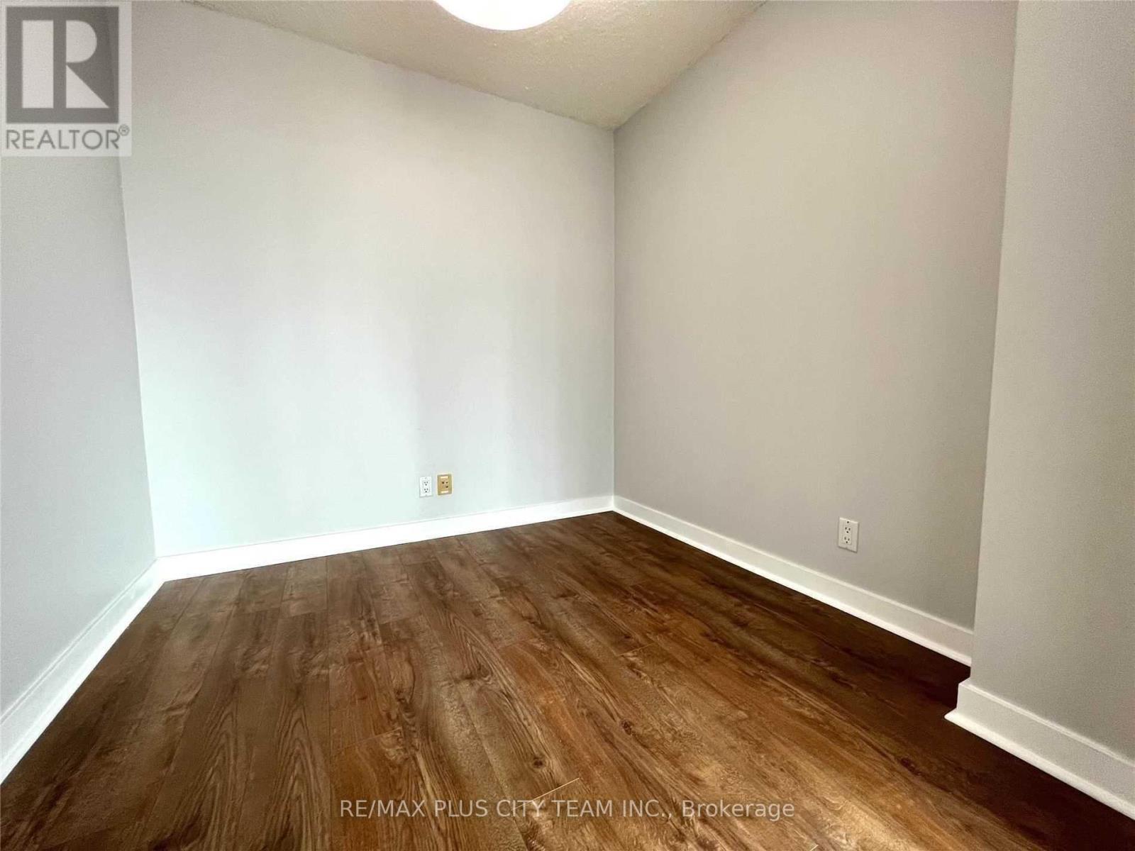 1103 - 381 Front Street W, Toronto, ON - Indoor Photo Showing Other Room