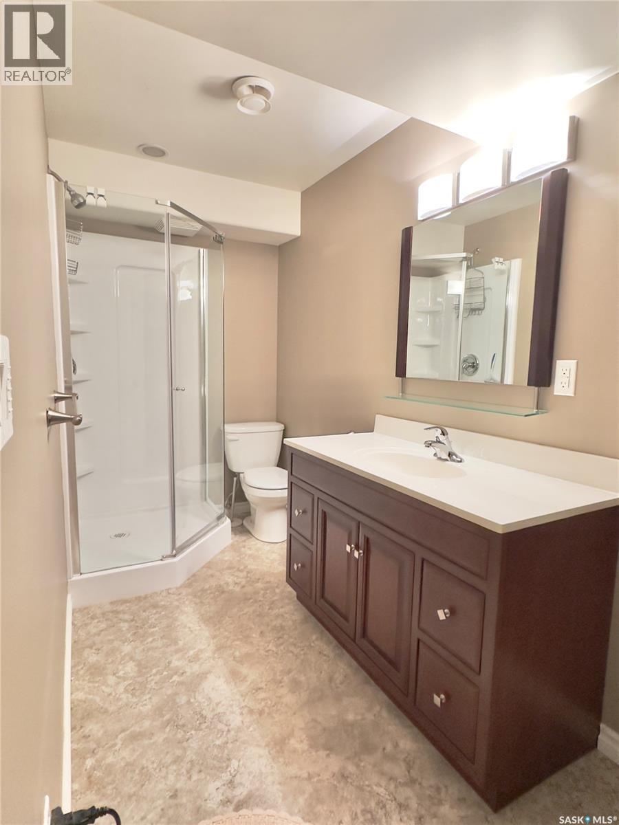 1026 Willowgrove Crescent, Saskatoon, SK - Indoor Photo Showing Bathroom