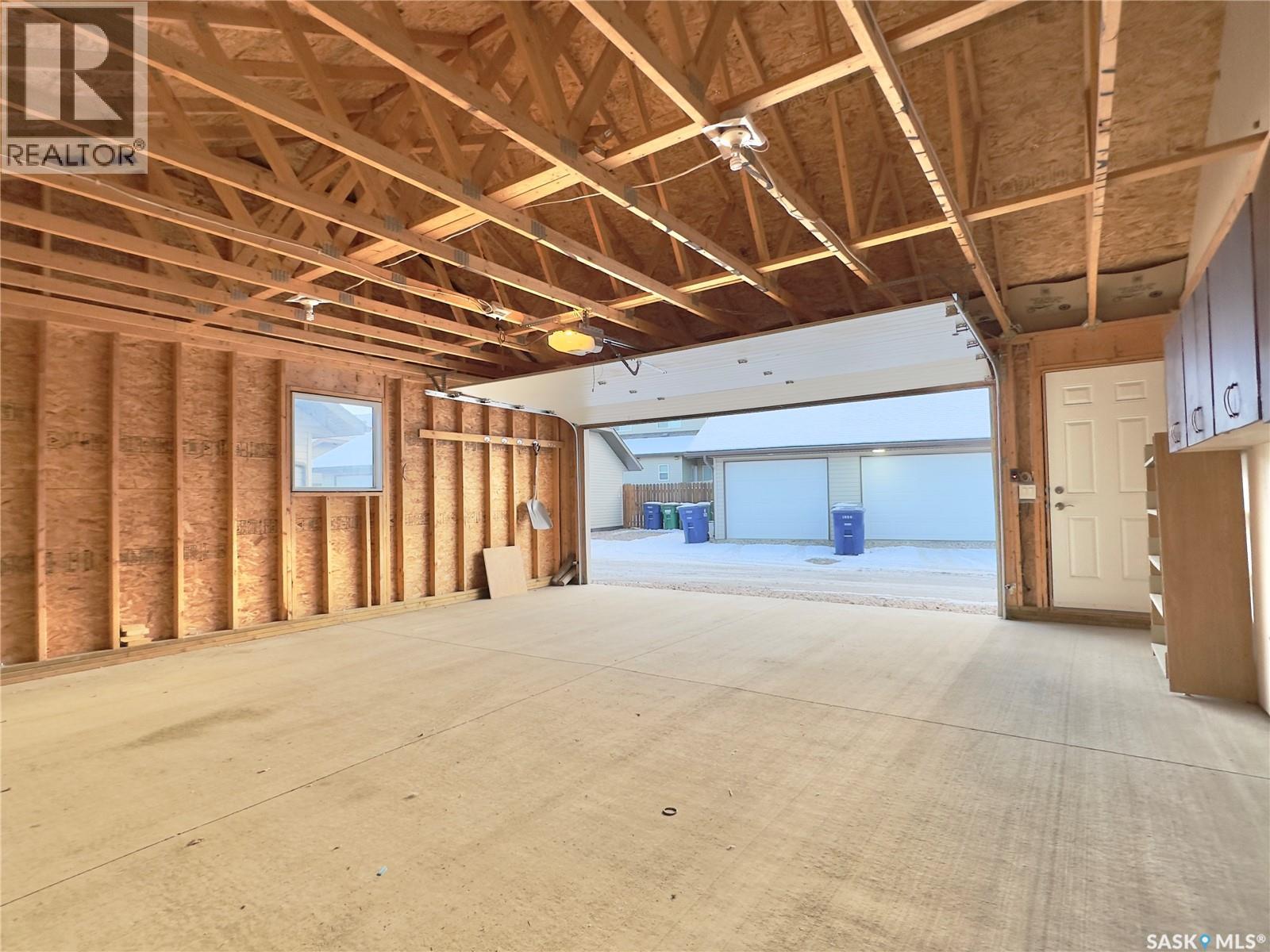 1026 Willowgrove Crescent, Saskatoon, SK - Indoor