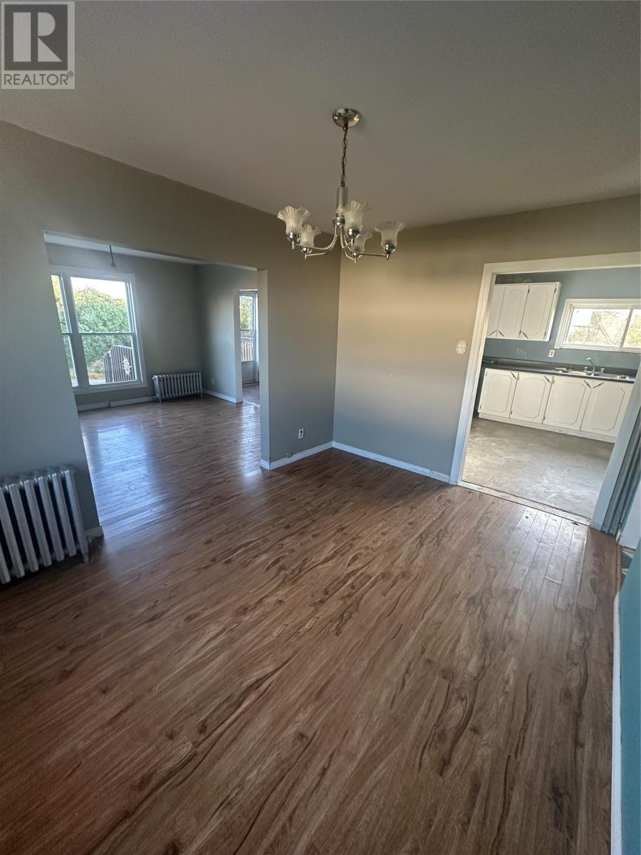 94 Memorial Street, Bell Island, NL - Indoor