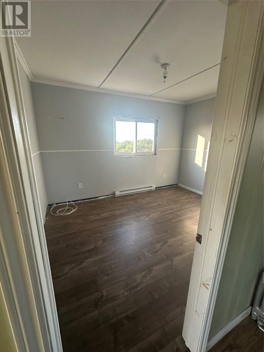 94 Memorial Street, Bell Island, NL - Indoor Photo Showing Other Room