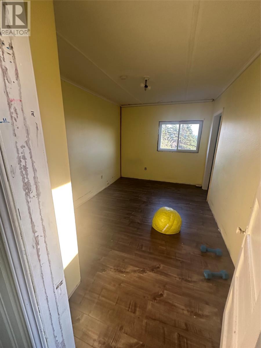 94 Memorial Street, Bell Island, NL - Indoor Photo Showing Other Room