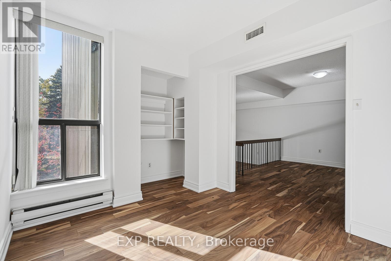 304 - 965 Inverhouse Drive, Mississauga, ON - Indoor Photo Showing Other Room