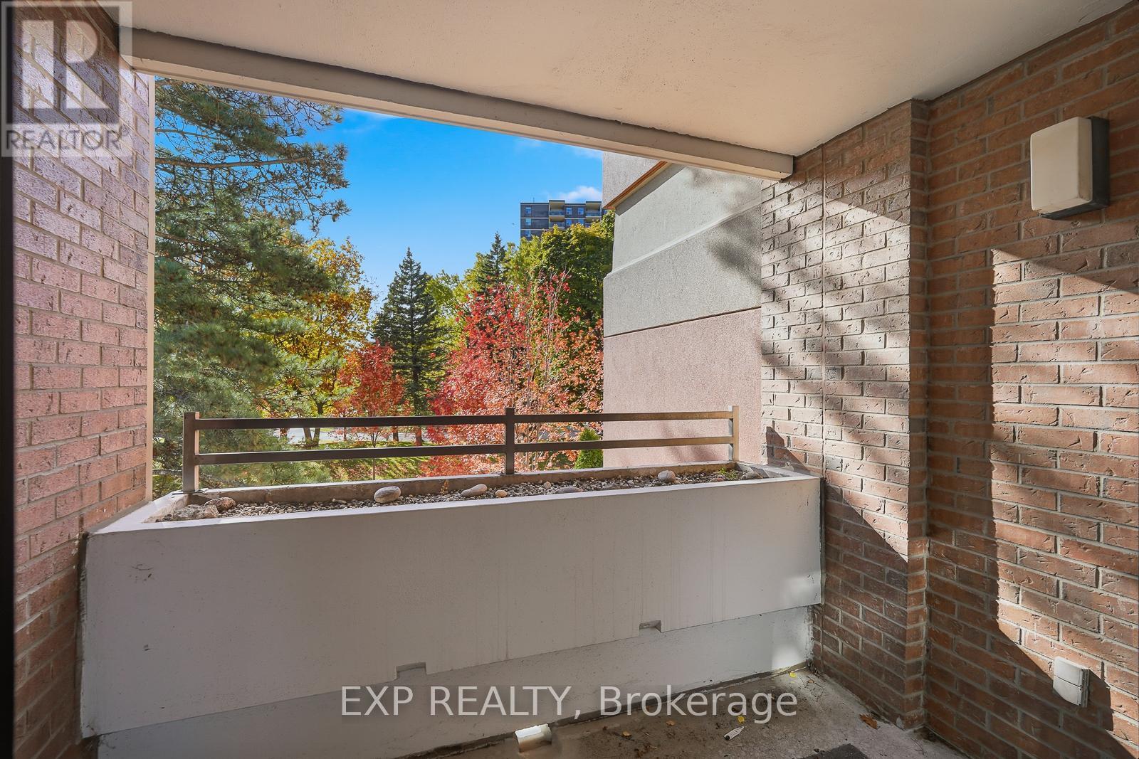 304 - 965 Inverhouse Drive, Mississauga, ON -