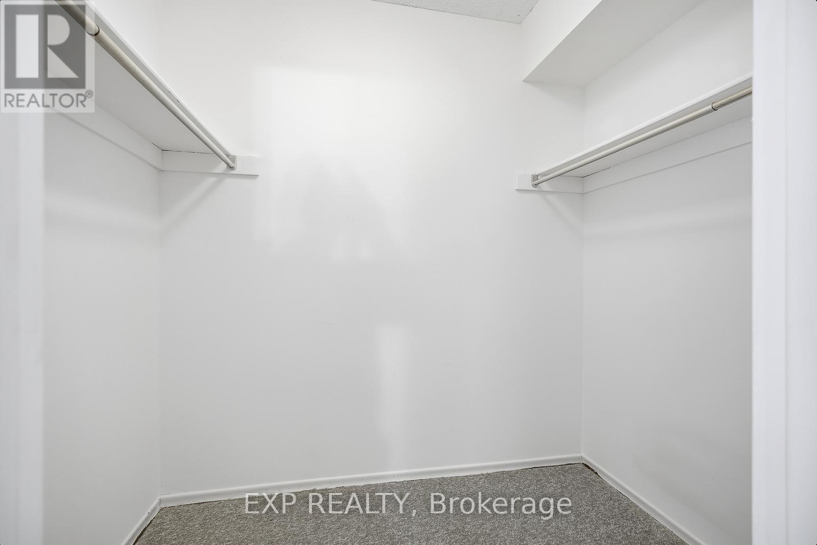 304 - 965 Inverhouse Drive, Mississauga, ON - Indoor With Storage