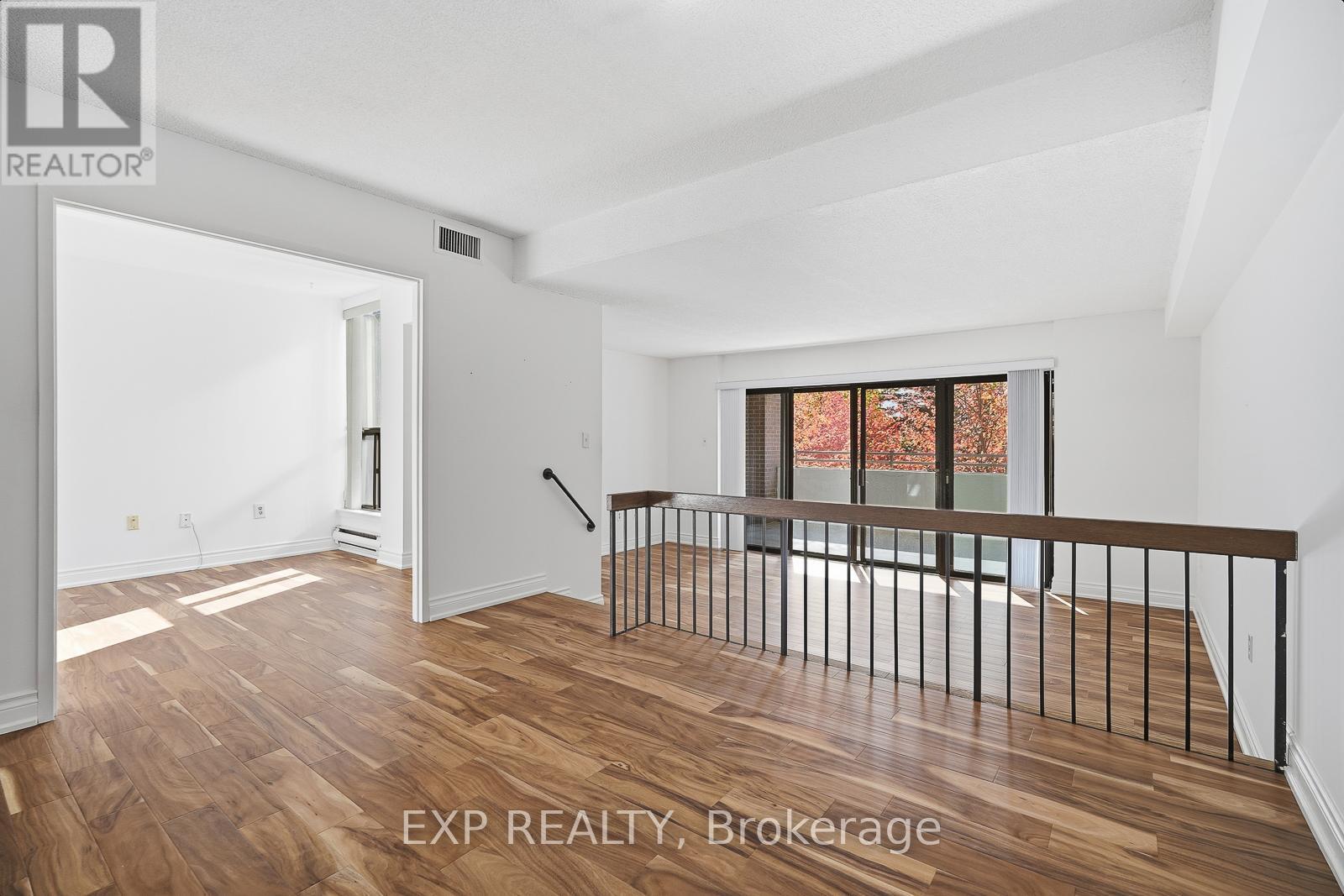 304 - 965 Inverhouse Drive, Mississauga, ON - Indoor Photo Showing Other Room