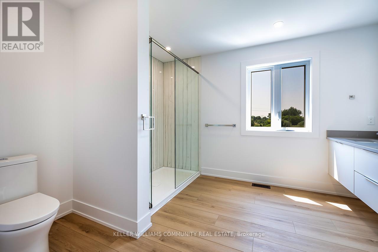 2246 Highway 2, Clarington, ON - Indoor Photo Showing Bathroom